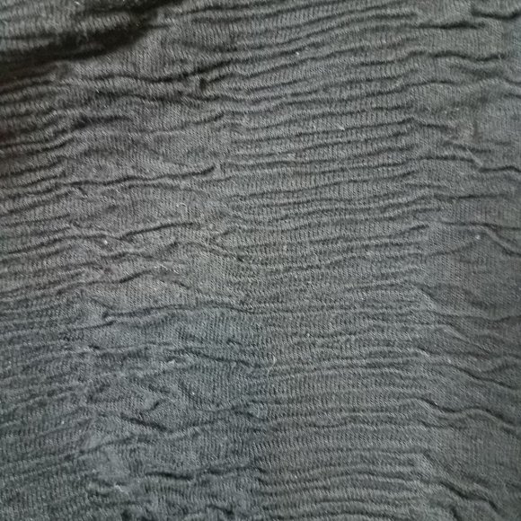 Black Ribbed Crop Top - Picture 3 of 5